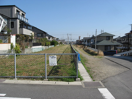まだ未整備の入鹿用水跡