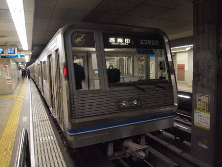 大阪市営地下鉄20系 四つ橋線大国町駅