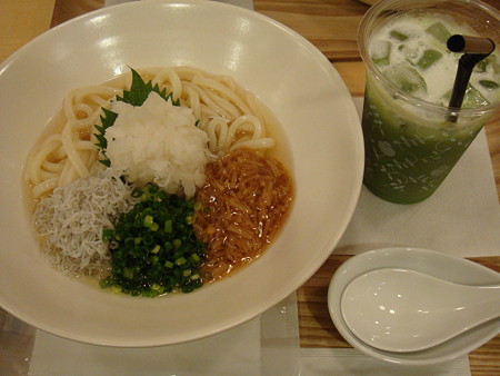 しらすとなめたけの冷たいおうどん@nana's green tea
