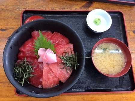 マグロ漬け丼