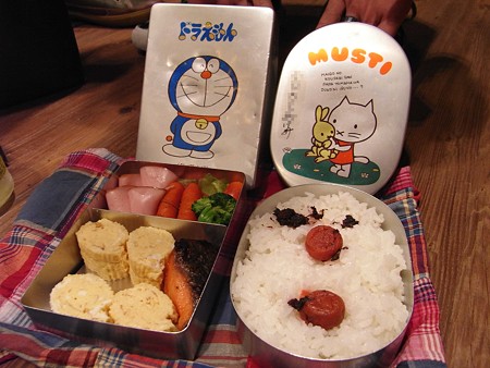 ウチのスタッフの年期の入った弁当箱