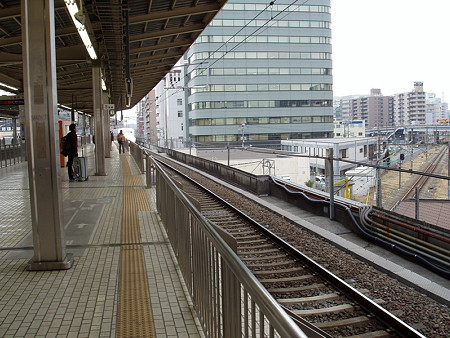 新横浜駅１番線