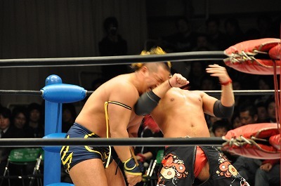 090206_YASSHI_elbow01
