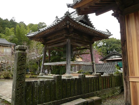 藤井寺の鐘楼