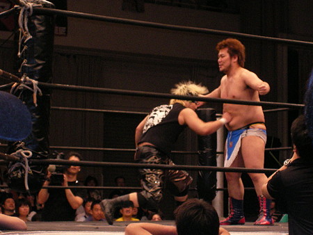 raw 003