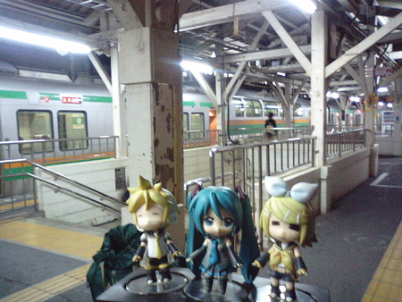 予定より1時間遅れて、ようやく沼津駅に到着。今日はここで力尽きま...