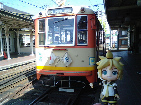 レン:「これは年代物の電車だね!」