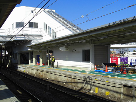 知多半田駅　駅改良工事　１