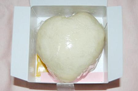 0802014-ハート豚まん (1)