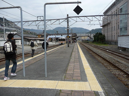090405-山北駅ホームから (11)
