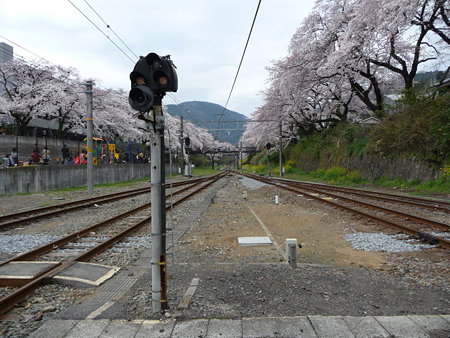090405-山北駅ホームから (2)