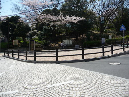 090409-野毛坂 (1)