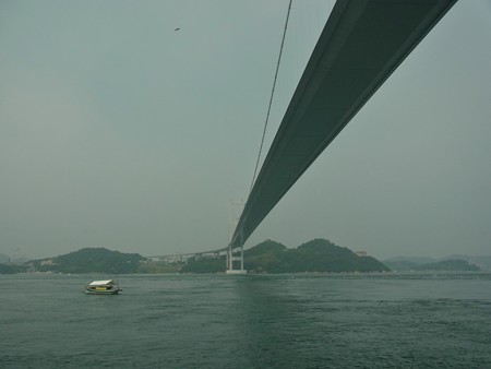 馬島から来島海峡大橋の大きさを堪能