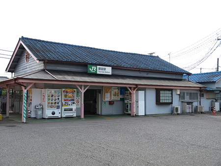 鶴田駅30