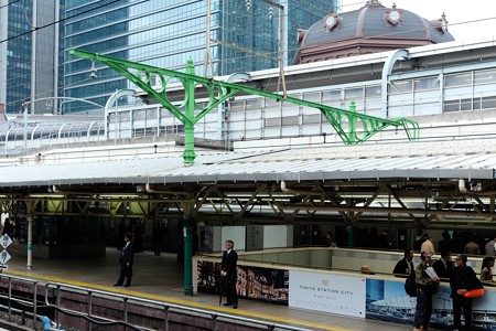 2014.04.18 東京駅 5.6番線ホーム 100年柱14本
