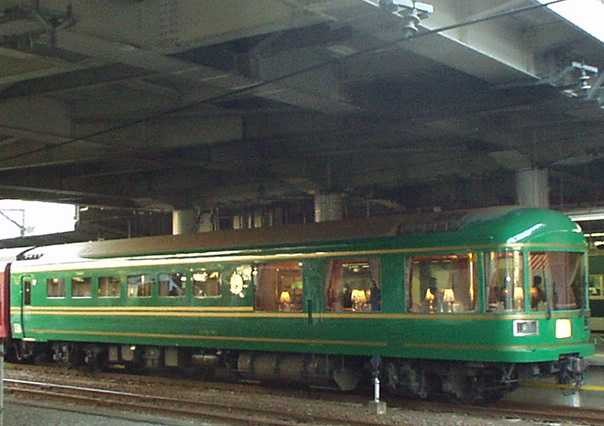 品川駅停車中の 夢空間 食堂車２ 写真共有サイト フォト蔵